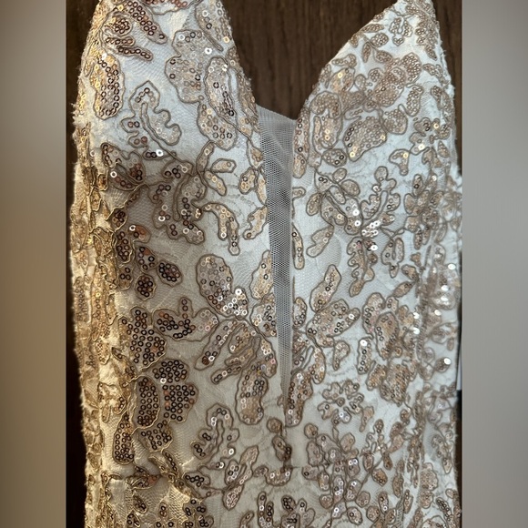 NWT City Studio Gorgeous full length formal dress - Picture 4 of 8